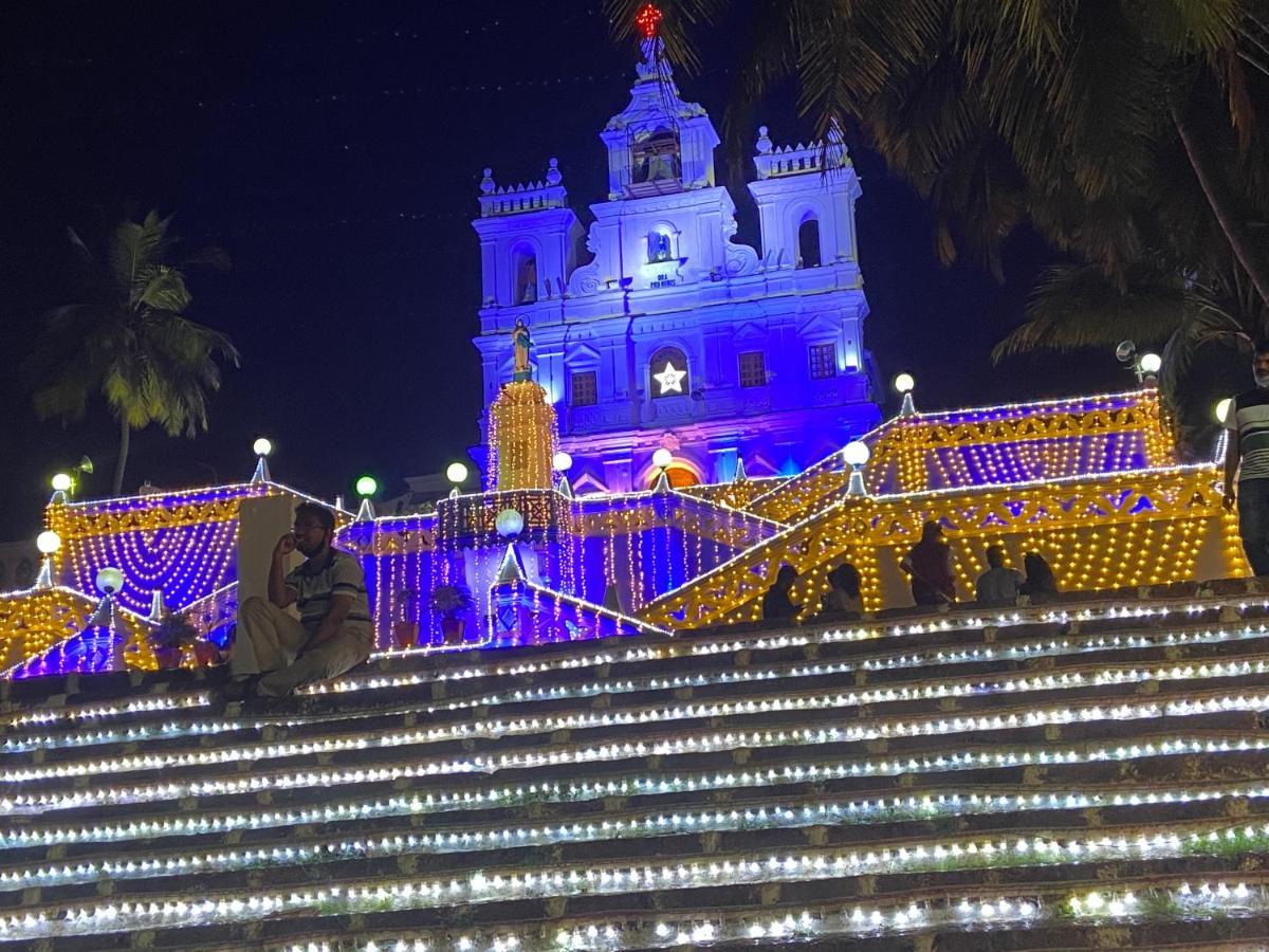 Calangute Bay Hotel Exterior photo